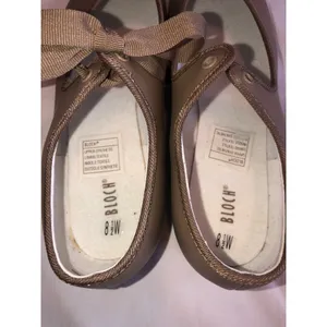 Bloch Ladies Tap Shoes Size 8.5W Maryjane Tan Technotap Flaw thumbnail 3