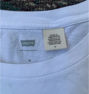 Levi’s Womens Logo Tee thumbnail 4