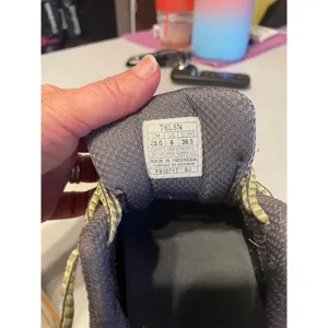Women's Asics Trail Running Shoes Gray Size 8 thumbnail 6