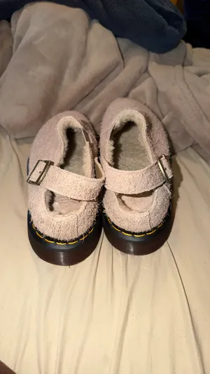 Dr. Martens thumbnail 5