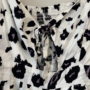 Amazon Black and White Patterned Midi Dress thumbnail 2