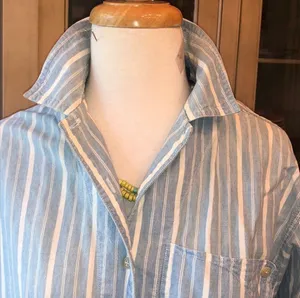 Liz Claiborne top thumbnail 2