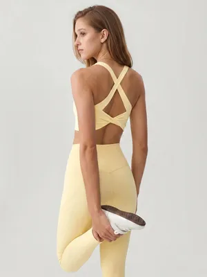 Berlook Activewear Yellow Twist X-Cross Sports Bra - Light Support thumbnail 5