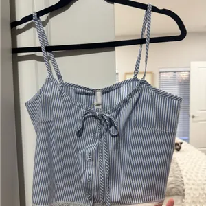 SKIMS NWT pj top S thumbnail 10