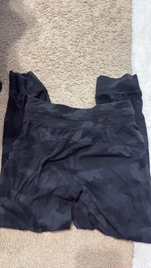 Lululemon Joggers Studio Dance Mid-Rise thumbnail 2