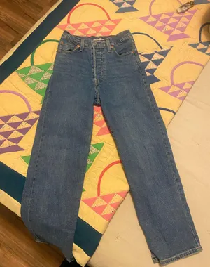Levi’s Ribcage Jeans Straight Ankle thumbnail 1