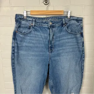 American Eagle Distressed Knee Mom Jeans Size 18 Long thumbnail 4