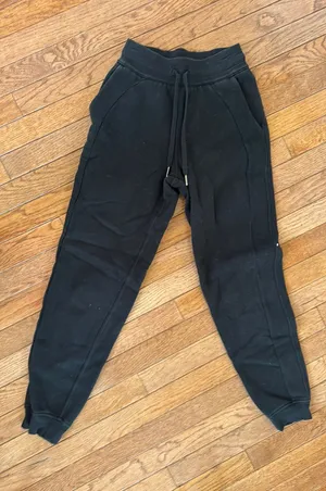 Lululemon Scuba Joggers Black thumbnail 1
