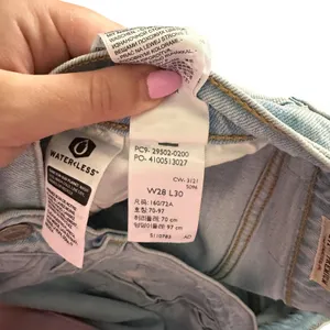 LEVIS 501 Skinny Jean Light Wash‎ Distressed Sz 28 thumbnail 5
