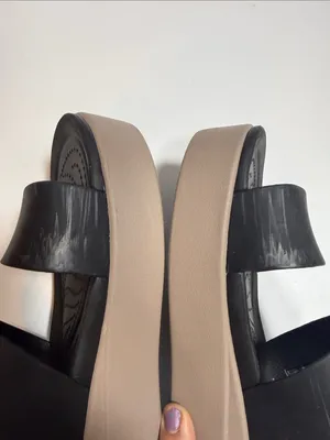 Crocs Women's Brooklyn Platform Sandal in Black S-604 Sz 10 thumbnail 10