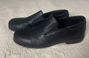 Classic Black Slip-On Leather Loafers for Women thumbnail 1