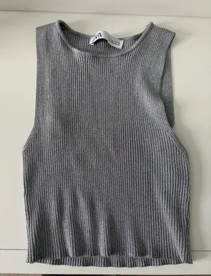 ZARA Tank Top Crop thumbnail 1