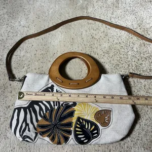 Relic Brand Zebra Tropical Leaf Canvas Handbag Wood Handle Crossbody RLH8120‎ thumbnail 3