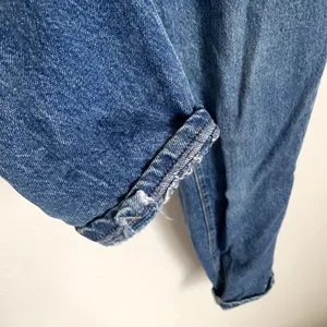 Vintage Levi's‎ High Waisted Jeans Rolled Hem Medium Blue Button Fly Tapered thumbnail 3