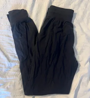 Lululemon joggers  thumbnail 3