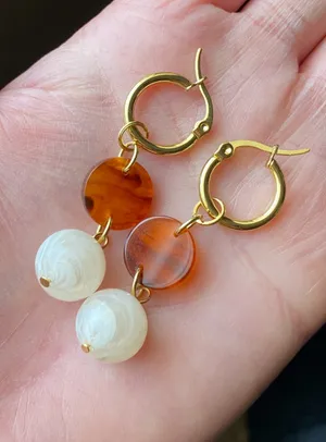 Handmade German acrylic beads & tortoiseshell hoop 2WAY dangle earrings🤎 thumbnail 4