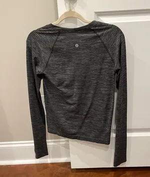 Lululemon Swiftly Tech Long Sleeve thumbnail 2