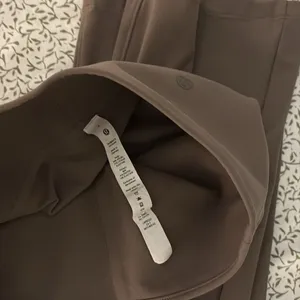 Lululemon Pull On Pants thumbnail 3
