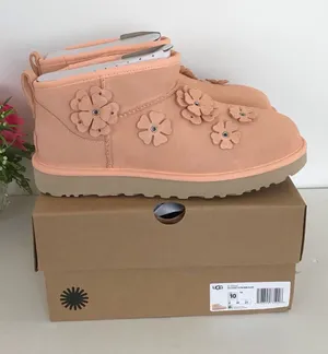 UGG Classic Ultra Mini Fleur thumbnail 1