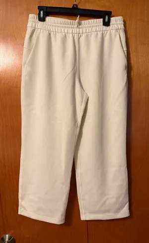 Lululemon Softstreme Cropped Pants thumbnail 1