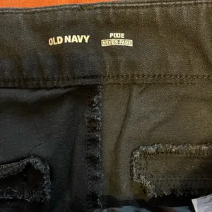 Old Navy Pixie pants thumbnail 2