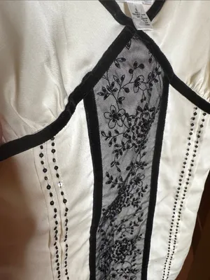 NWOT Ann Taylor LOFT Cream Satin Beaded Embroidered Velvet Trim Camisole Size 8 thumbnail 7