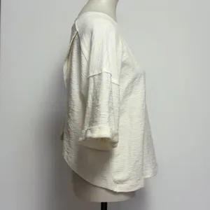 Easel Top Medium Cream Textured Crossover Tulip Back Short Sleeve ET22276 thumbnail 5