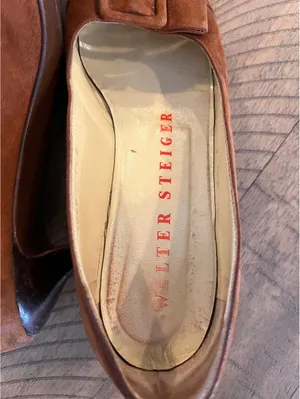 Vintage Walter Steiger Tan Suede Pointed Toe Buckle Pumps Size 7.5 Made in Italy thumbnail 9