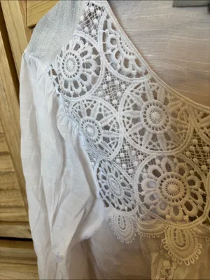 Figueroa and Flowet White Crochet Yoke Women's Blouse 1X NWT thumbnail 2