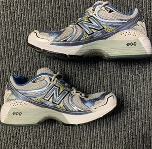 Woman’s New Balance 870s thumbnail 2