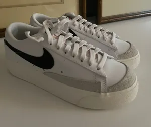 Nike Platform Low Blazers thumbnail 1