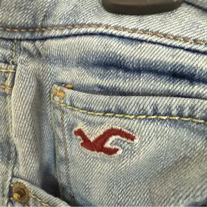 Hollister Women's Light Blue Skinny Jeans 30 x 31 thumbnail 4