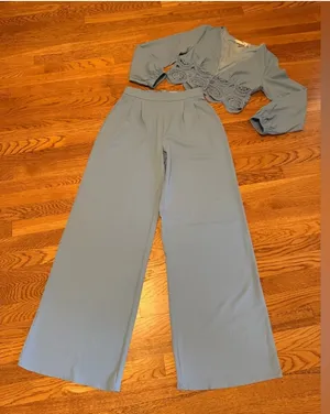 Nwt two piece wide leg pants and long sleeve matching top size M thumbnail 7