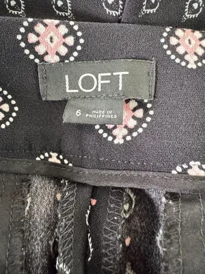 LOFT Wide Leg Cropped Pants Sz 6 Black Floral Print High Rise Lightweight thumbnail 7