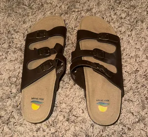 Brown thumbnail 1