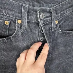 Levi's Washed Black Button Fly‎ Straight Leg Jeans Size 24 thumbnail 3