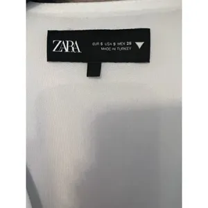ZARA White Open Front Tie Vest Size Small Fitter Modern thumbnail 3