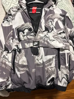 Nike Quarter-Zip Windbreaker thumbnail 1