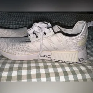 adidas NMD_R1 Pale Pink Knit Sneaker thumbnail 5