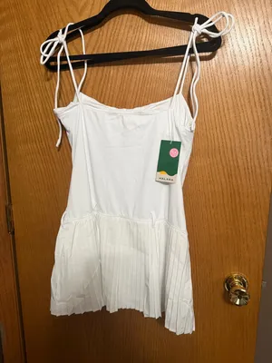 Halara NWT White Sleeveless Tie-Shoulder Pleated Mini dress with shorts thumbnail 4