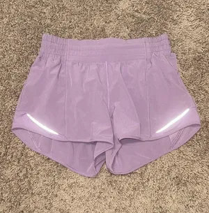 Lululemon High-Rise Hotty Hot 2.5" Shorts thumbnail 1