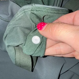 Lululemon Ebb to Street Tank Women 10 Dark Green Excellent High Neck Racerback thumbnail 3
