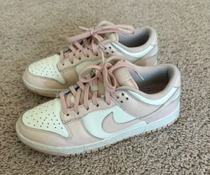 Light Pink Nike Dunk thumbnail 3