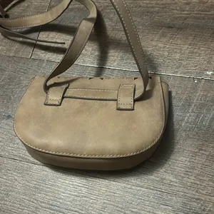 T Shirt and jeans belt bag New with out tags brown‎ thumbnail 4