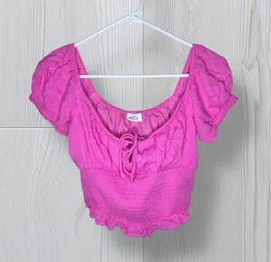 HOLLISTER Women’s Scrunched Off Shoulder Babydoll Top thumbnail 2