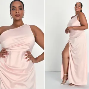 LULU's Prom Wedding Bridesmaid Sexy One Shoulder Satin Thigh Slit Gown thumbnail 3