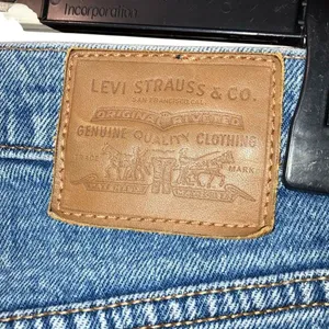 Levi’s medium wash rib age straight Jean non ripped raw hem button fly #759 thumbnail 9