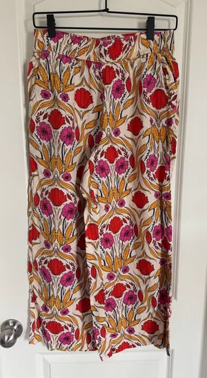 Floral linen pants thumbnail 1