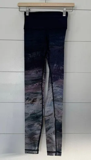 Lululemon Women’s 2 Panorama Full on Luxtreme Tight Pants thumbnail 1