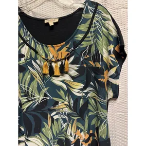With Love Women's Tropical Leaf Green Yellow‎ Brown Tassel Necklace Blouse SZ L thumbnail 5